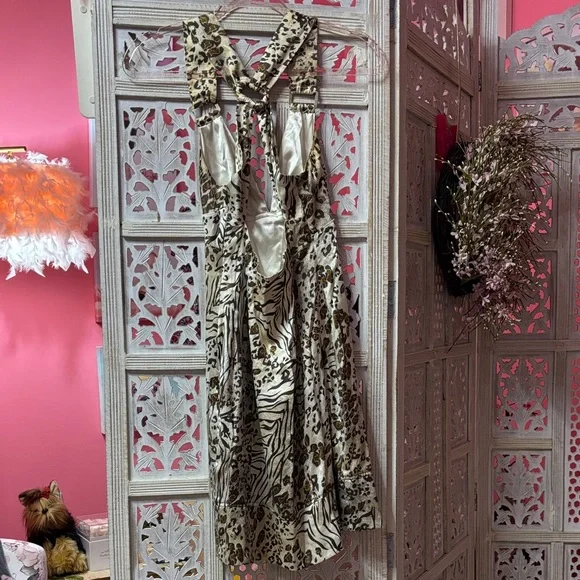 Arden B Animal Print Backless Dress Size: Small - Picture 8 of 8